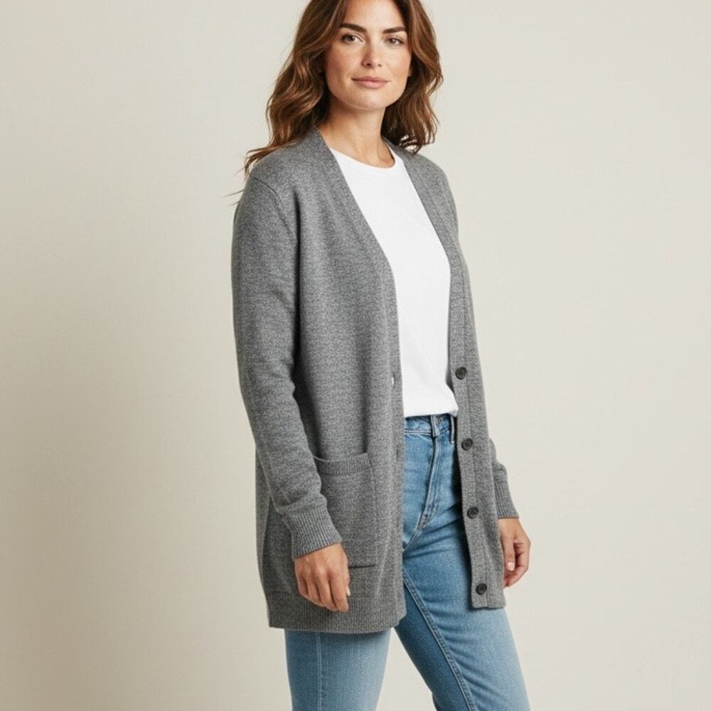 Banana Republic Factory marled gray v-neck button front Cardigan Size XL